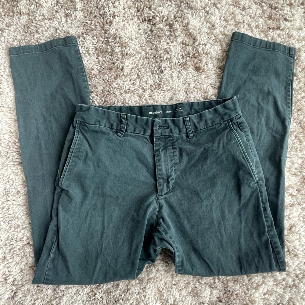 Old Navy Men’s Forest Green Chino Pants